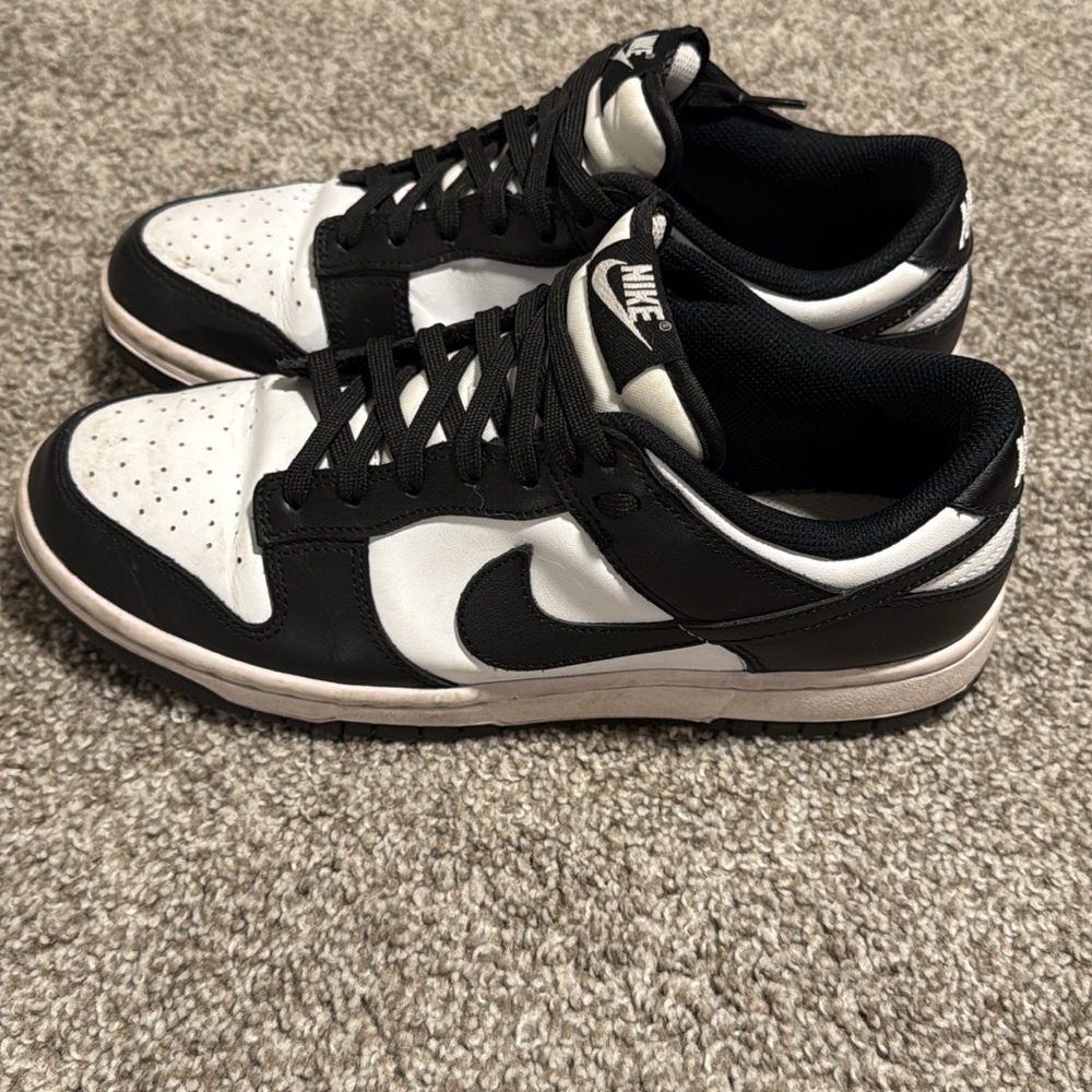Nike Dual-Tone Black and White Sneakers